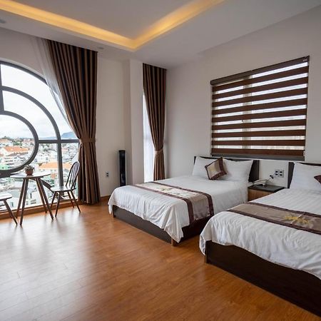 Khach San Y Lan 2 Da Lat Hotell Eksteriør bilde